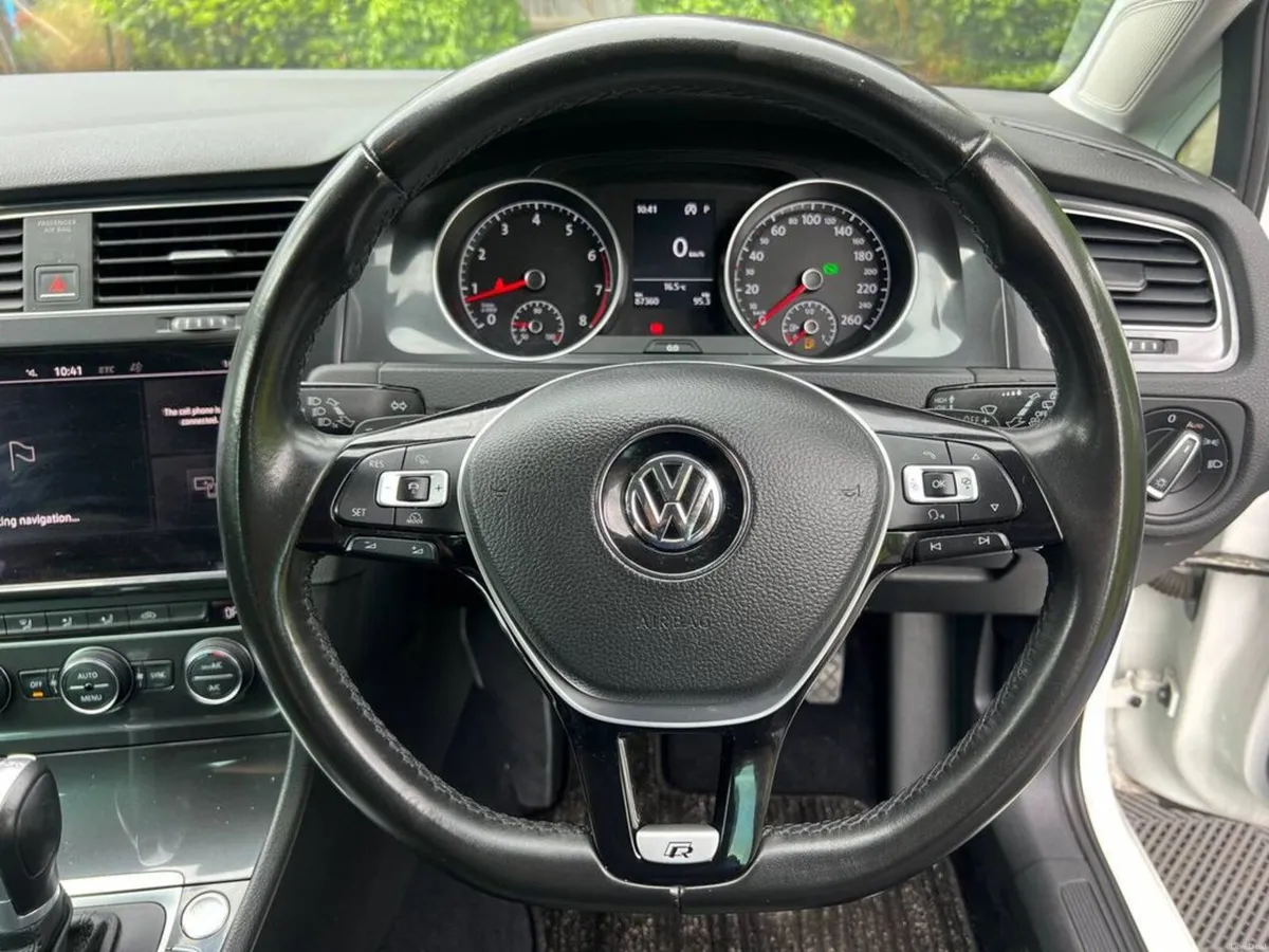 Volkswagen Golf COMFORTLINE 1.2 TSI // APPLE CARPL - Image 4