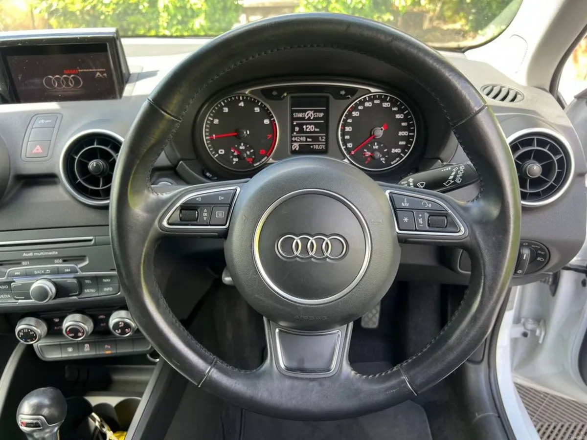 Audi A1 S-LINE PACK 1.0 TFSI AUTO // NEW 17" ALLOY - Image 4