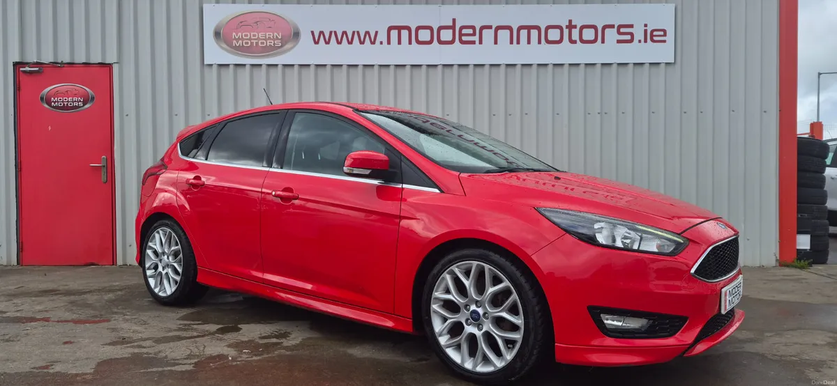 Ford Focus zetec-s 1.5 tdci 120bhp race red - Image 2