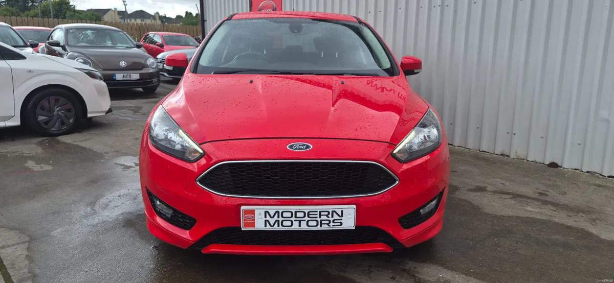 Ford Focus zetec-s 1.5 tdci 120bhp race red - Image 4