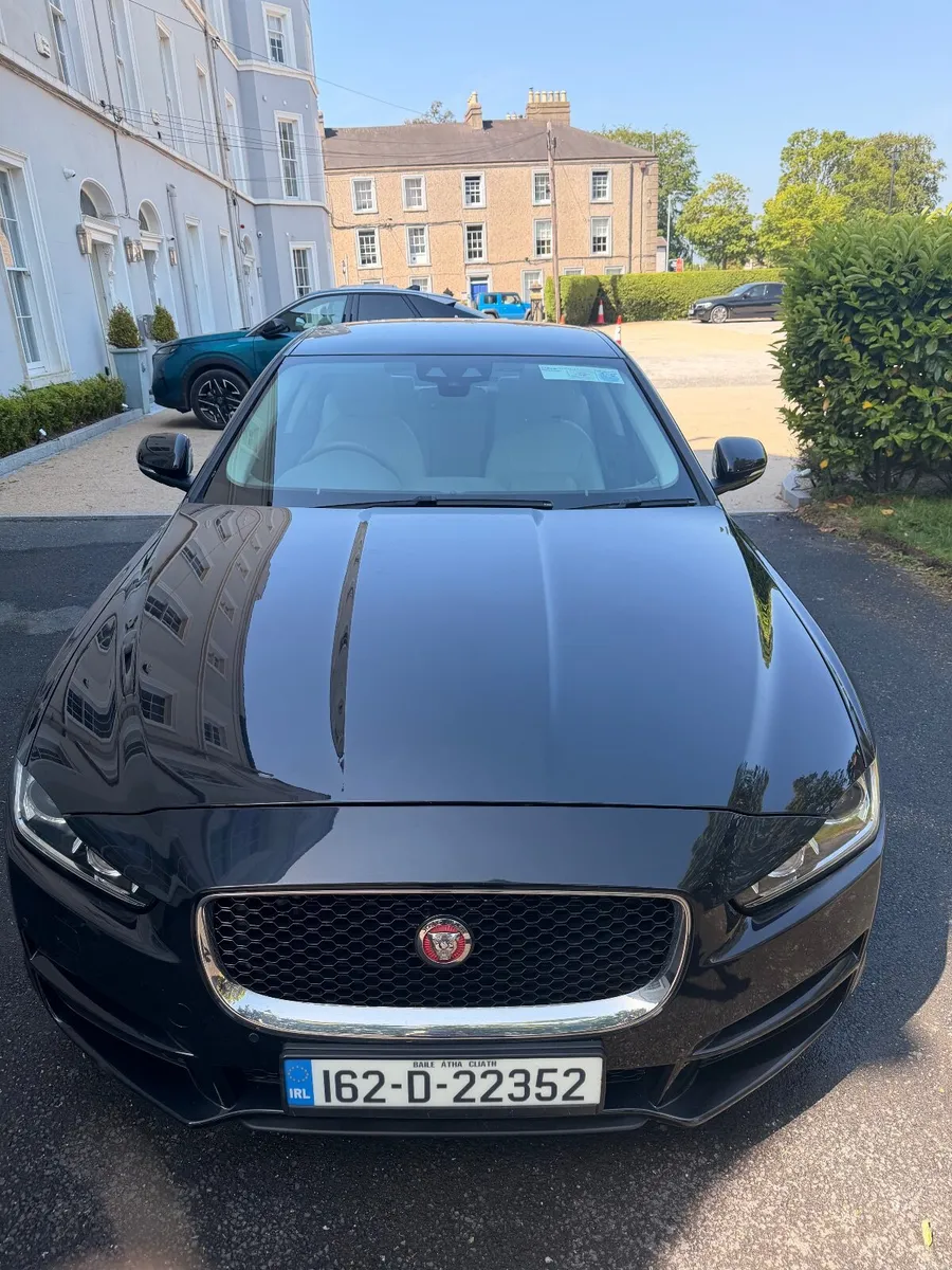 Jaguar XE 2016 - Image 1