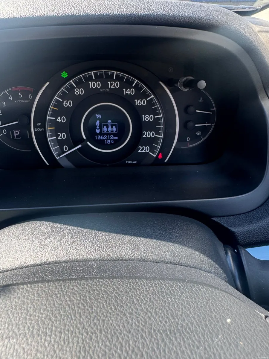 Honda CR-V 2015 - Image 2