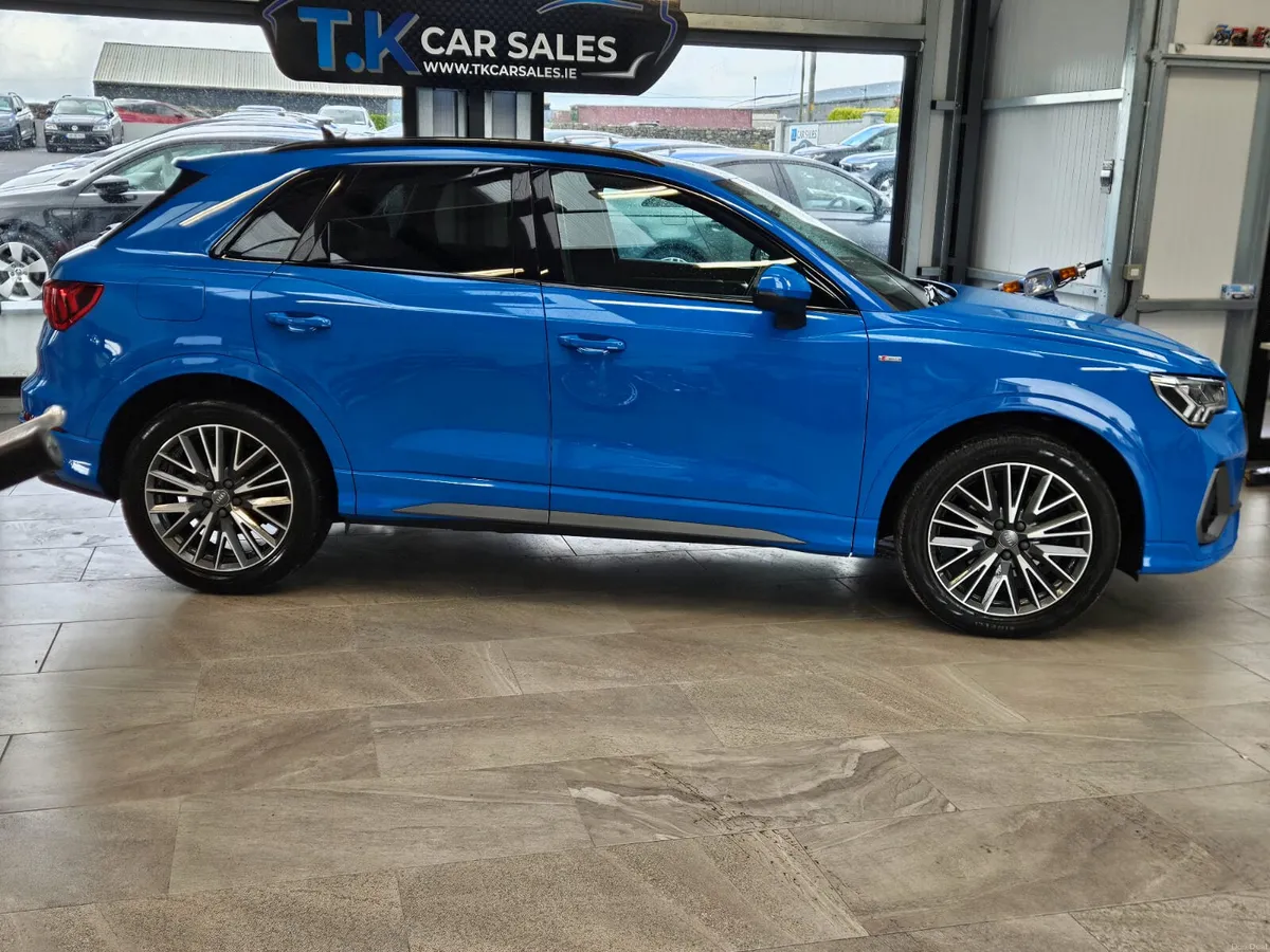 19 AUDI Q3 1.5 PETROL S-LINE W/BLACK EDITION STYL - Image 3