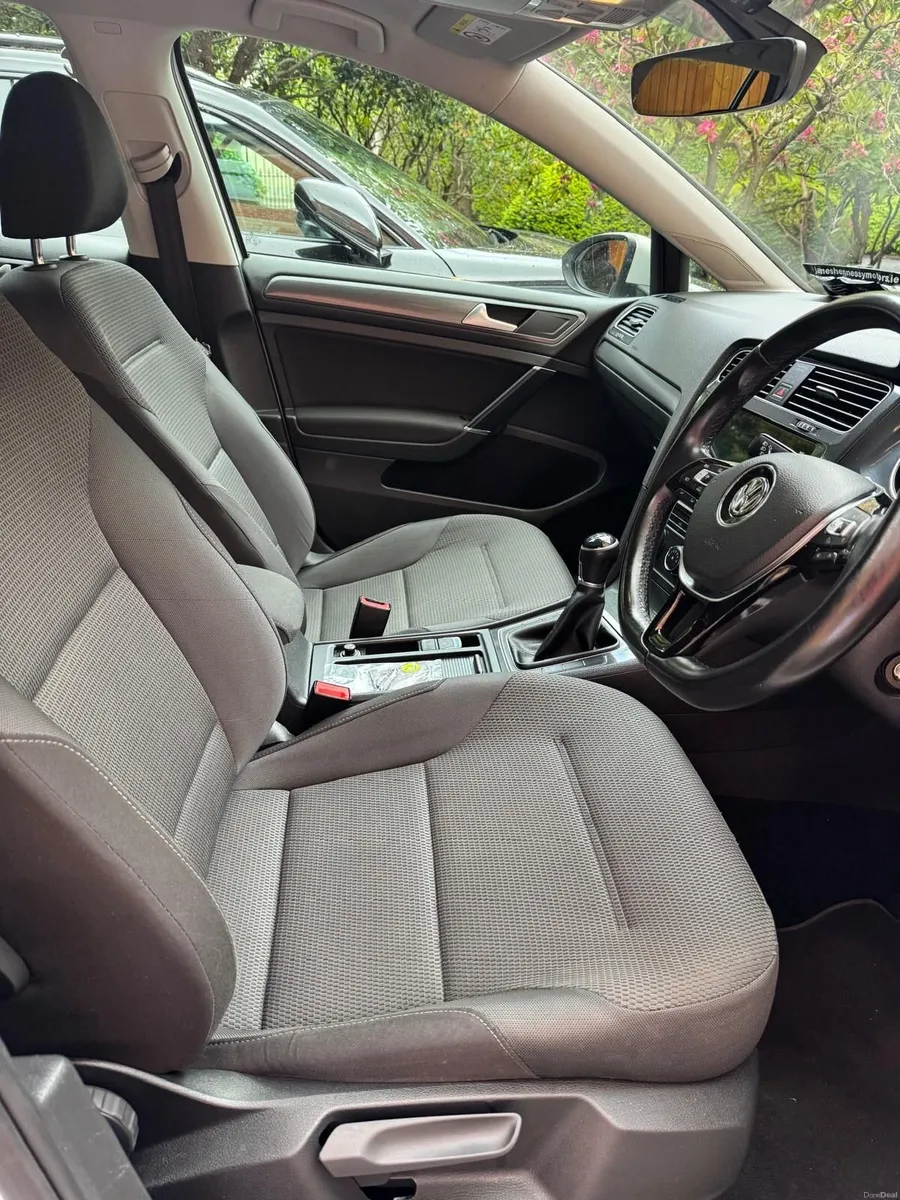 Volkswagen Golf 2018 - Image 2