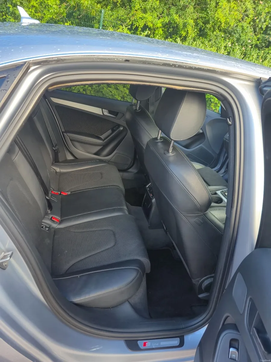 Audi A4 2015 2.0 diesel, (148bhp) s-line - Image 6
