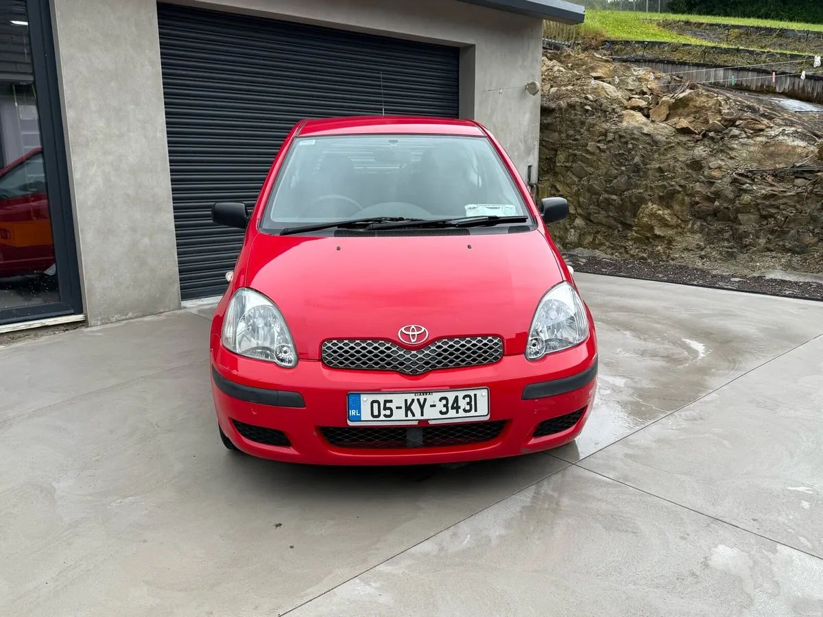 Toyota Yaris 2005 - Image 3