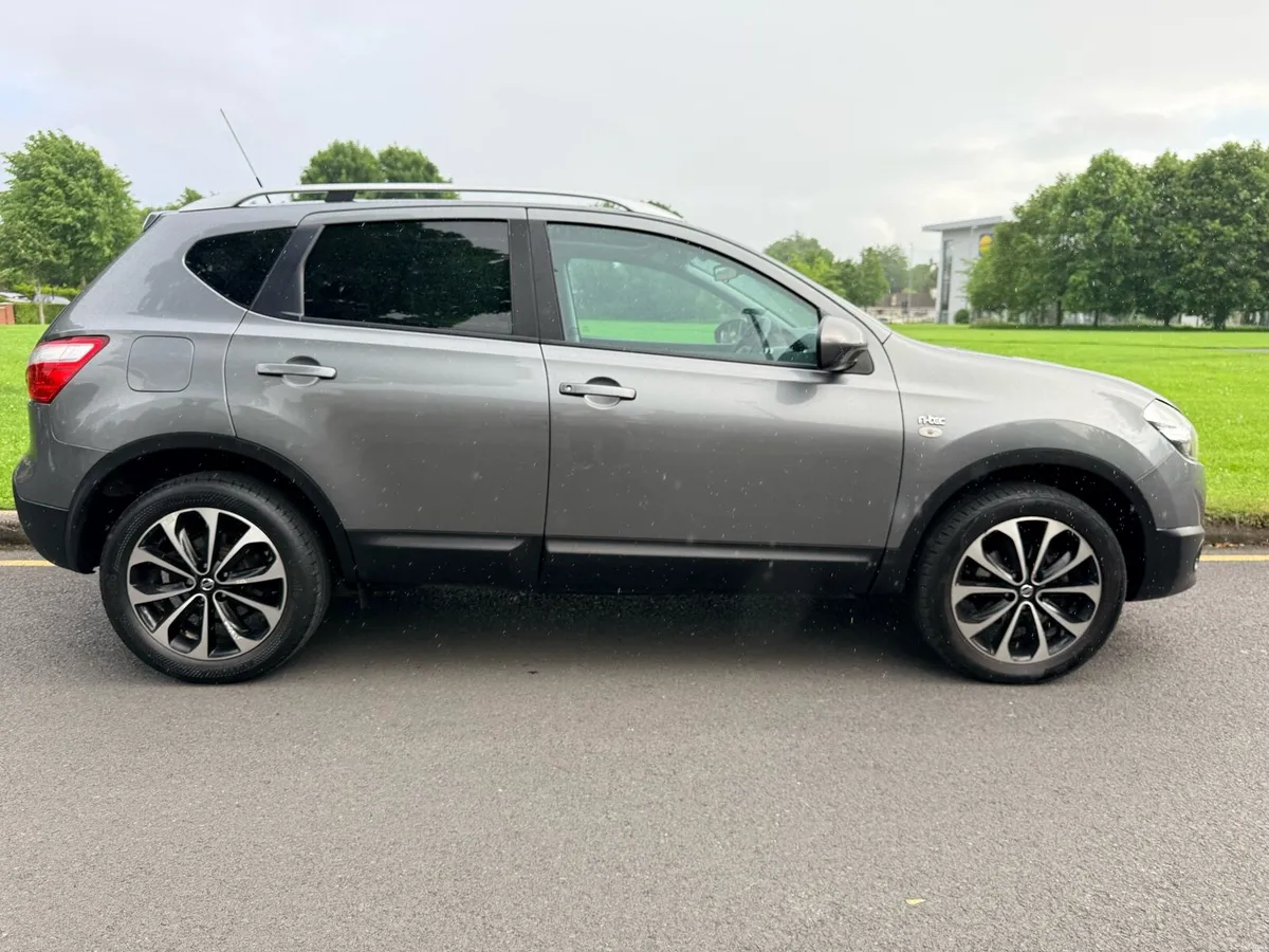 2011 Nissan Qashqai N-Tec  LOW MILEAGE - Image 3