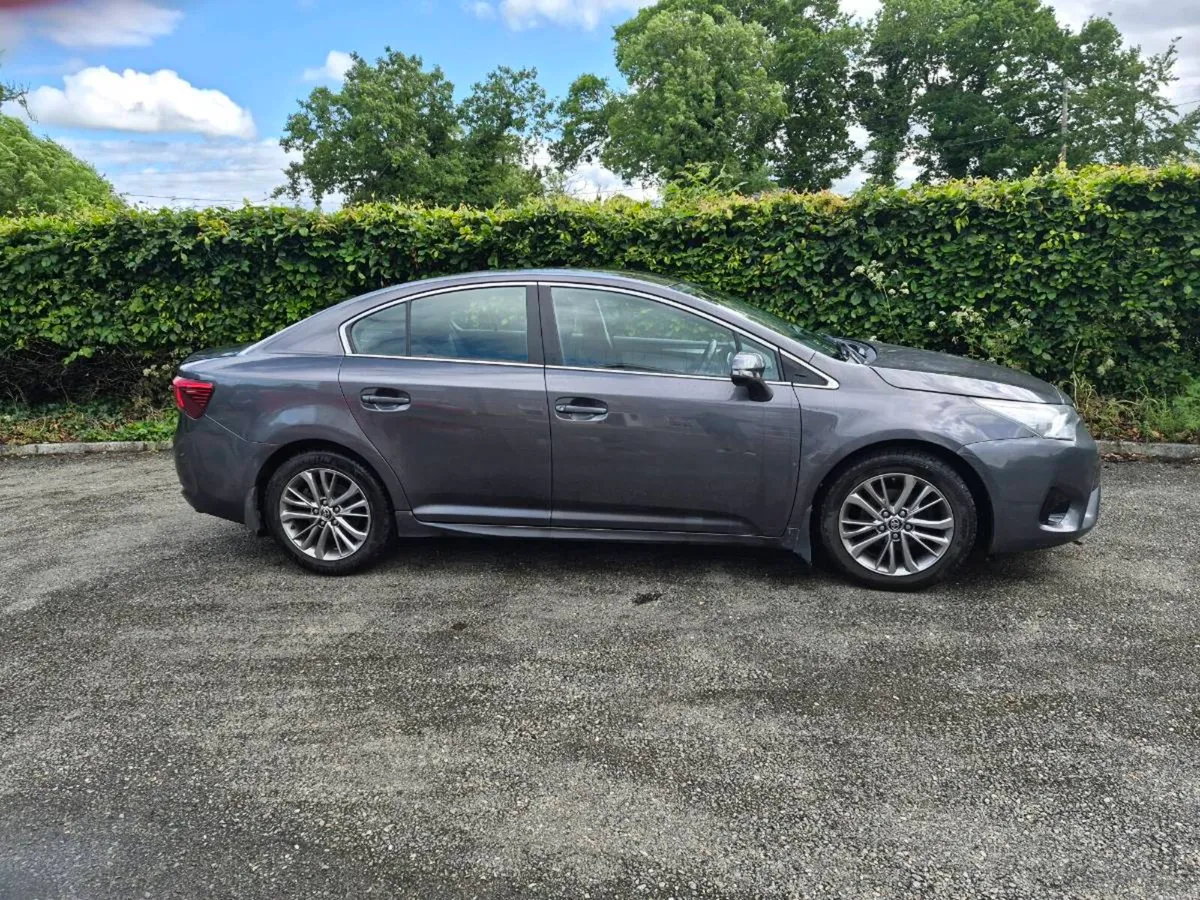 Toyota Avensis - Image 2