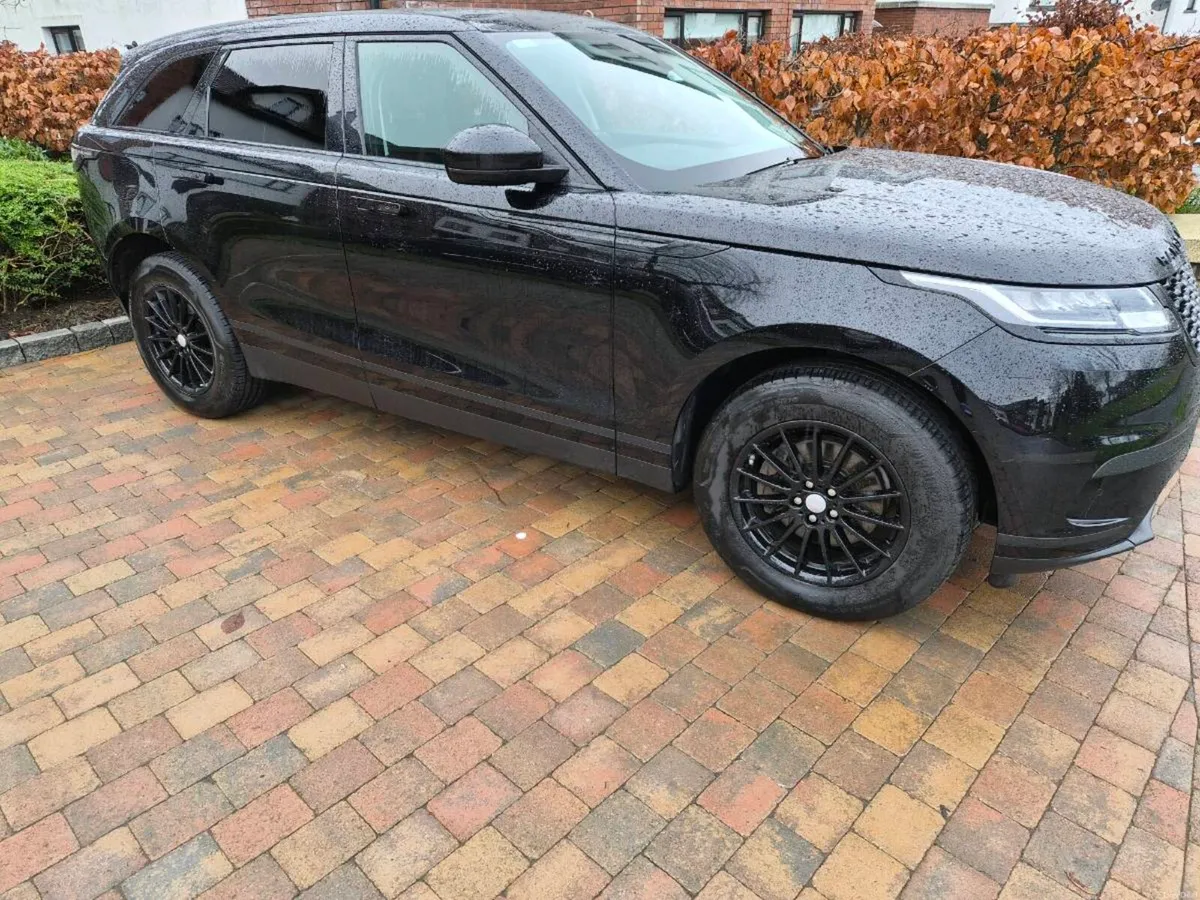 Range Rover Velar - Image 1