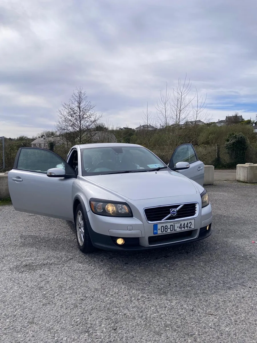 Car - Image 1