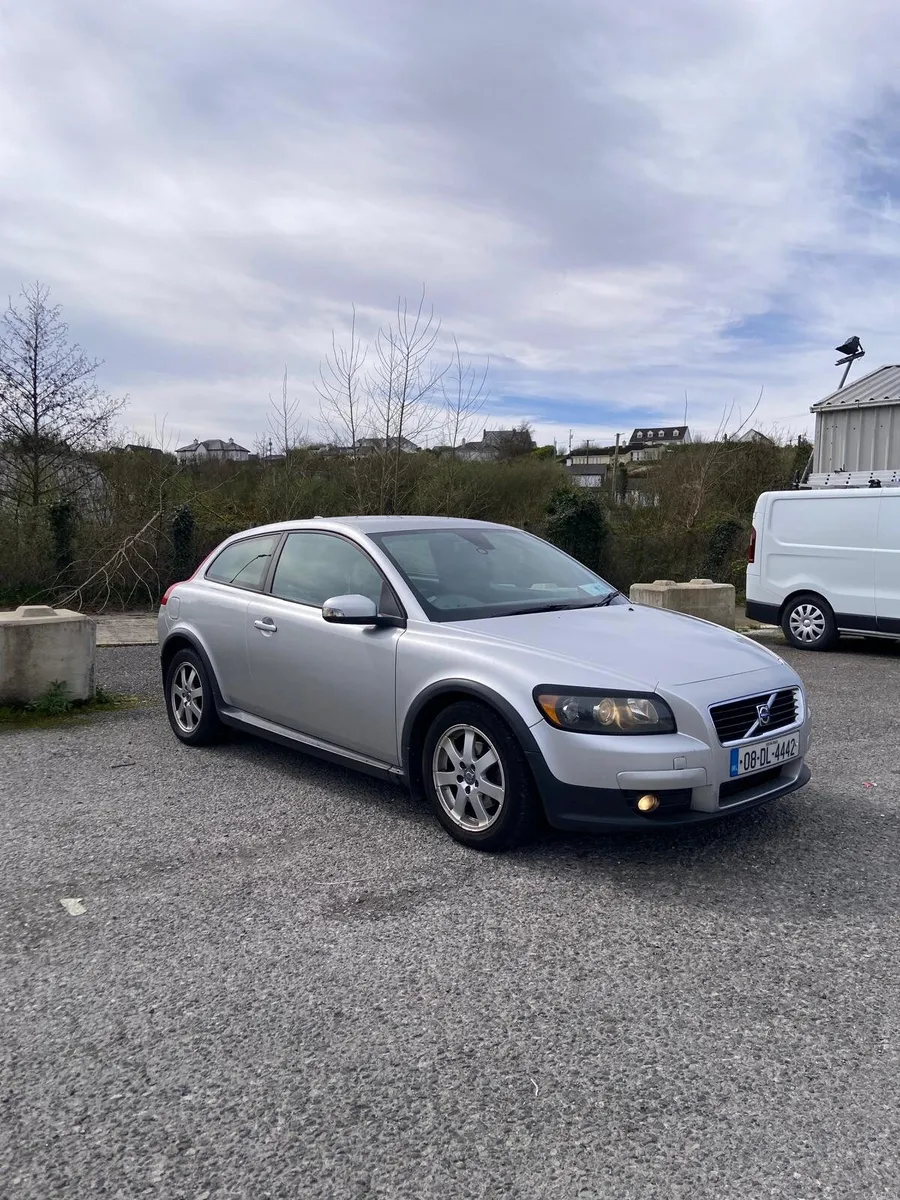 Car - Image 3