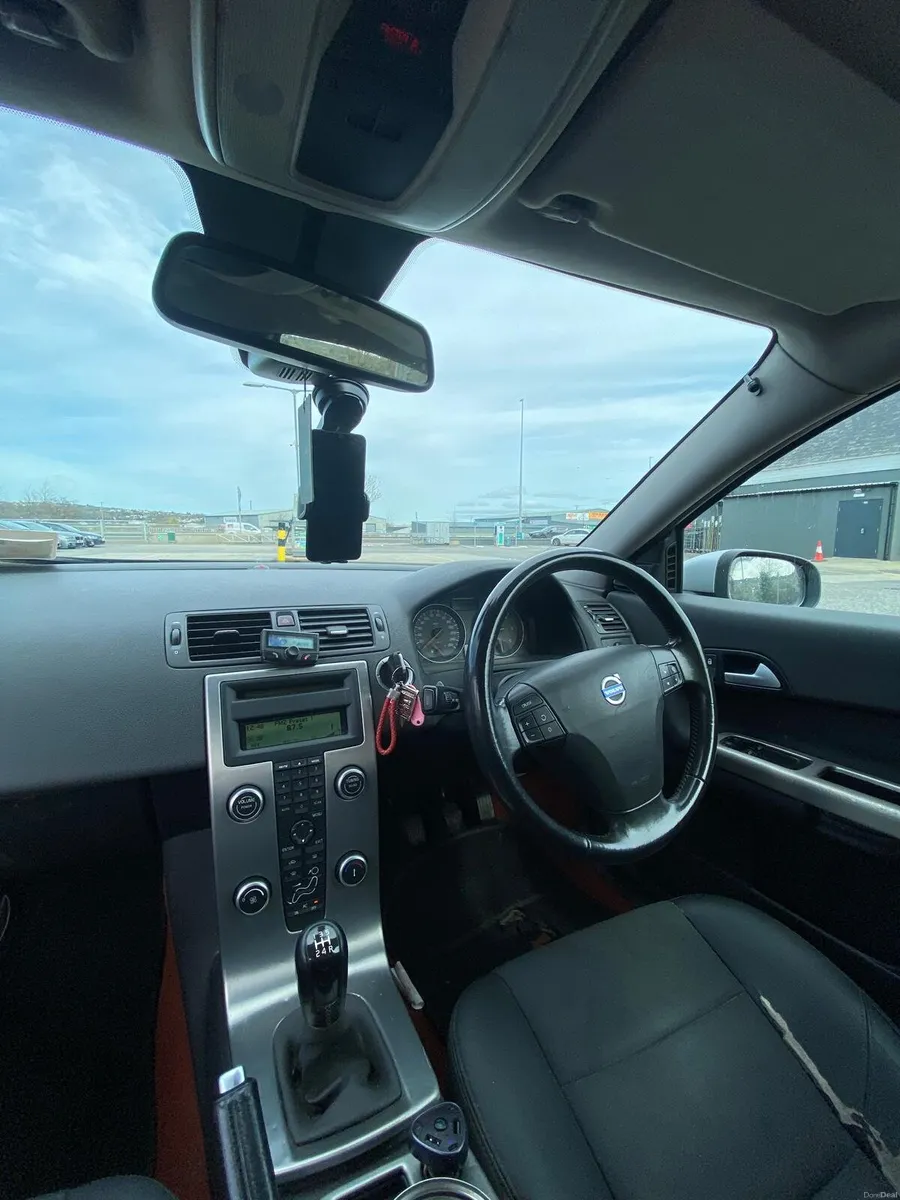 Car - Image 6
