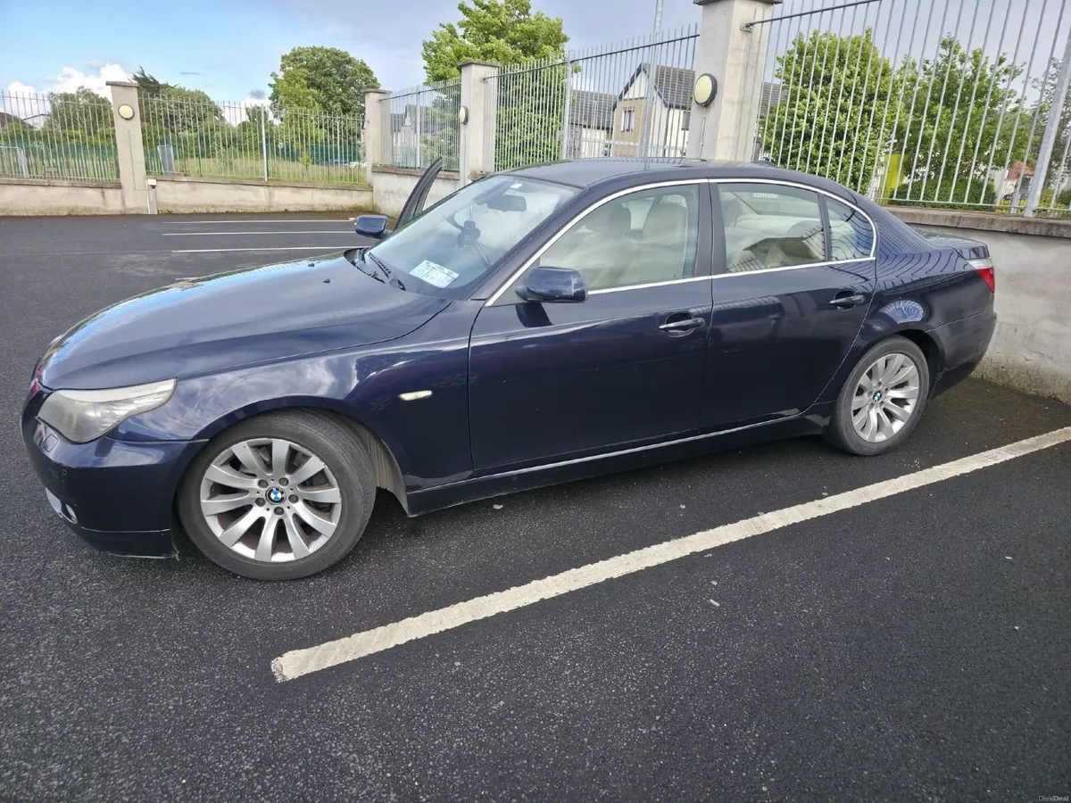 BMW 5-Series 2008 - Image 1