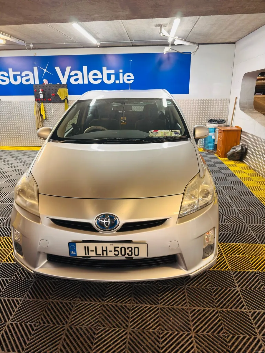 Toyota Prius - Image 2