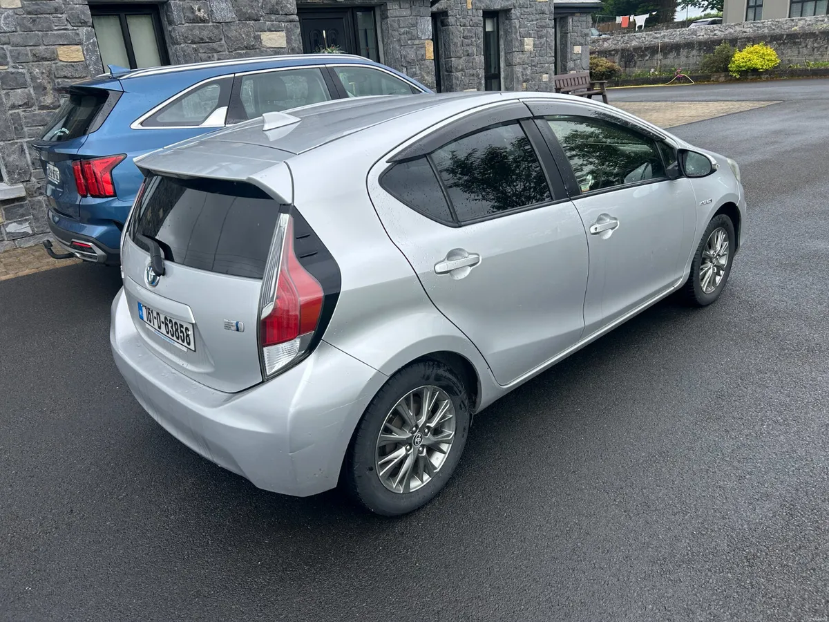 Toyota Aqua Automatic 1.5 Petrol Hybrid 2016 - Image 4