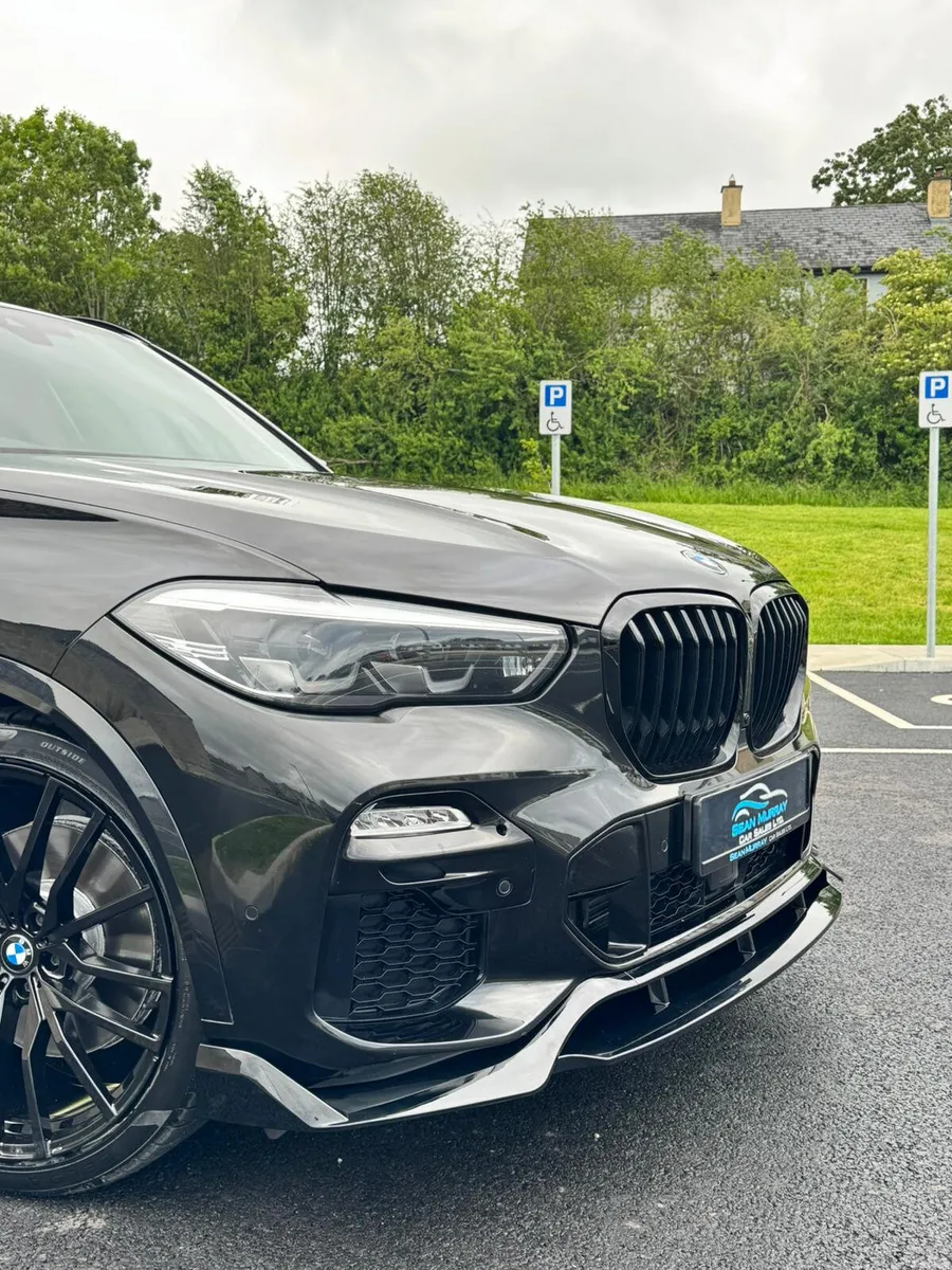 BMW X5 2021 - Image 2
