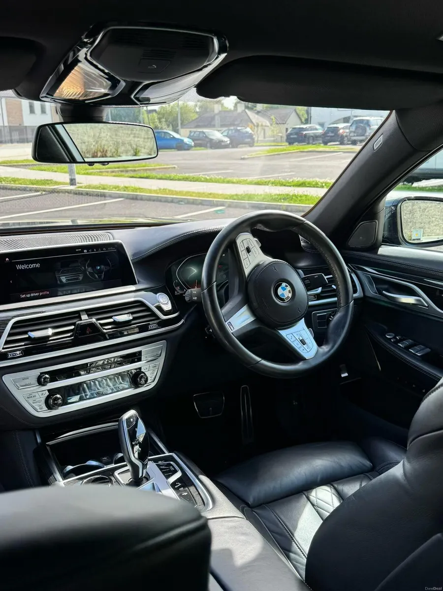 BMW 7-Series 2020 - Image 3