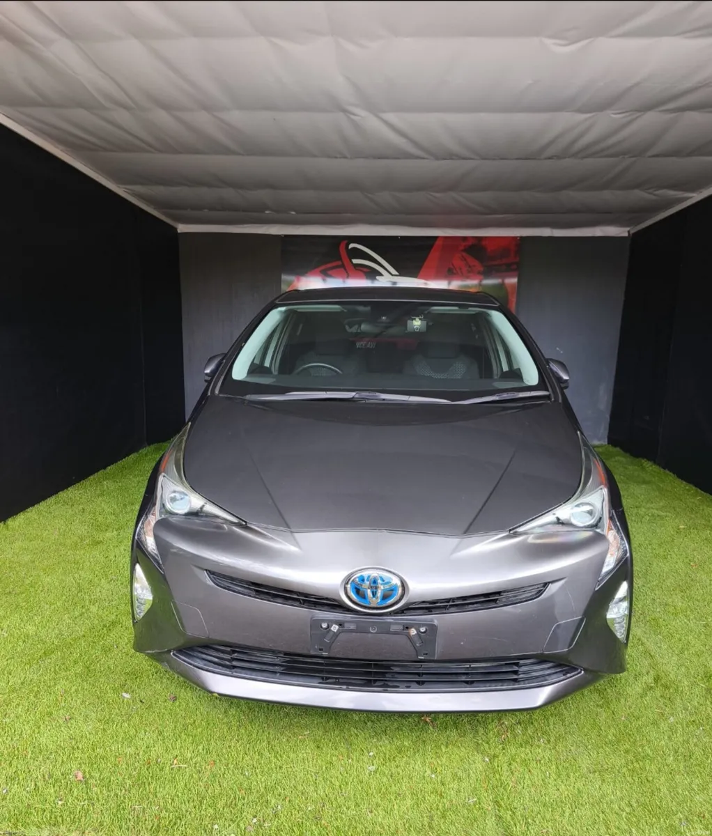 2018 TOYOTA PRIUS HYBRID - Image 1