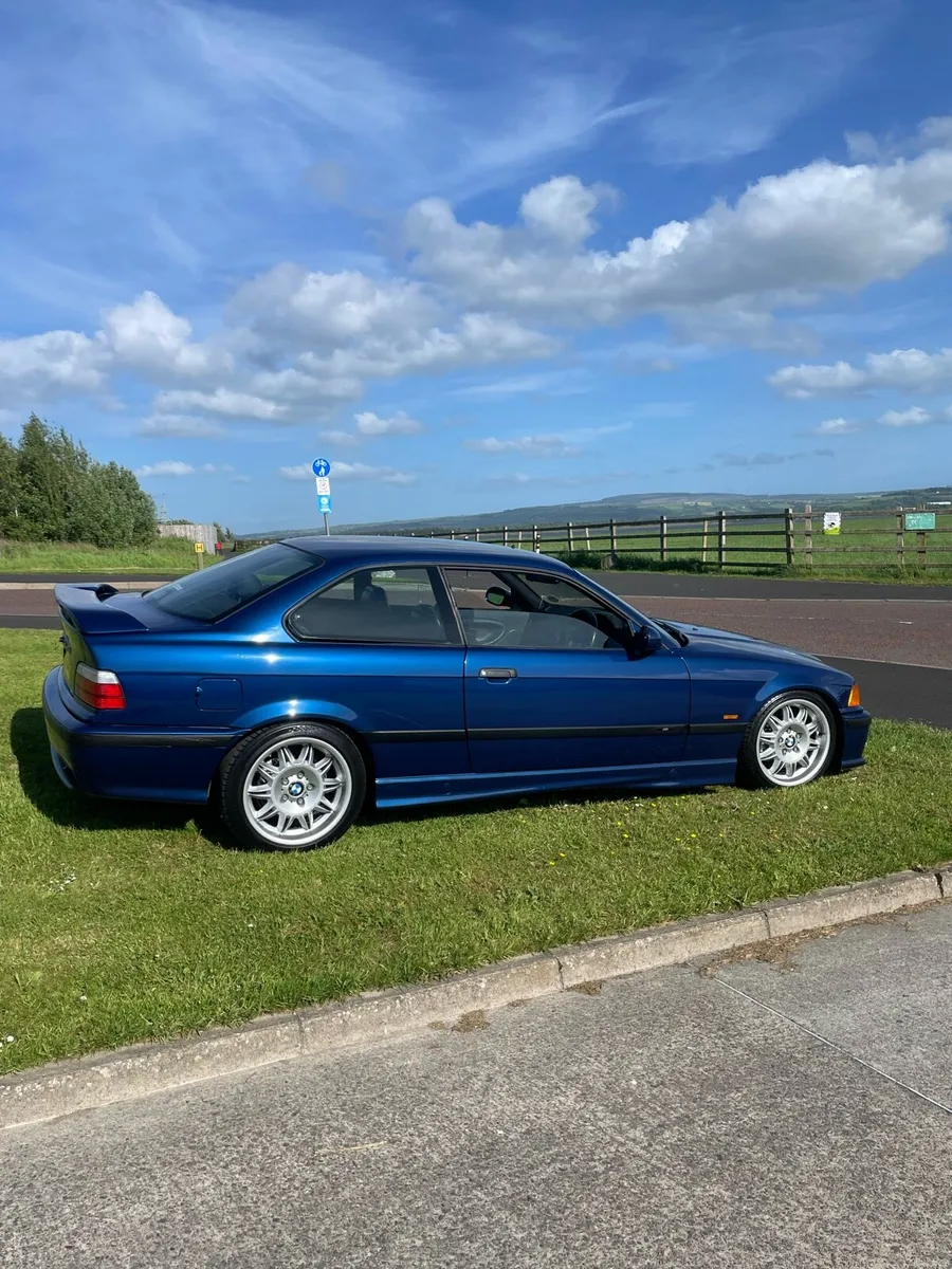 E36 323i - Image 2