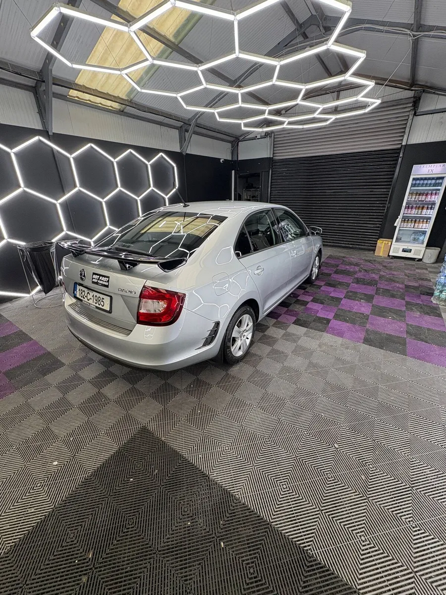 Skoda Rapid - Image 4
