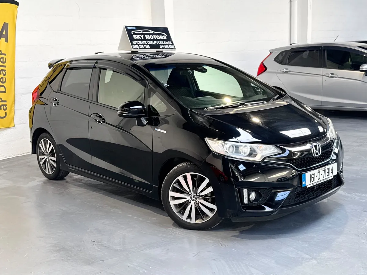 2016 Honda FIT 1.5 Hybrid automatic ,Sports Specs - Image 3