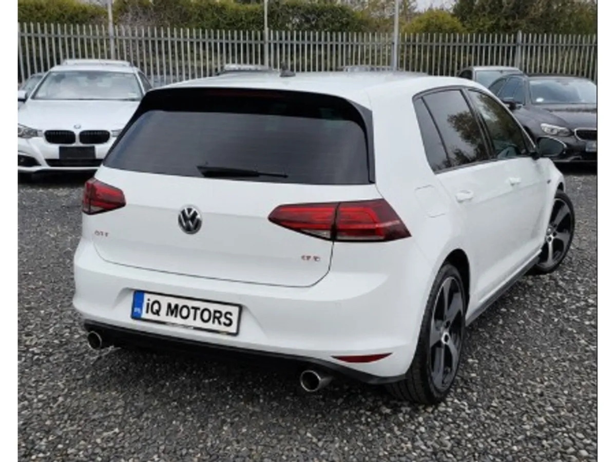 Volkswagen Golf GTI 2.0 AUTOMATIC LOW MILEAGE (J56 - Image 2