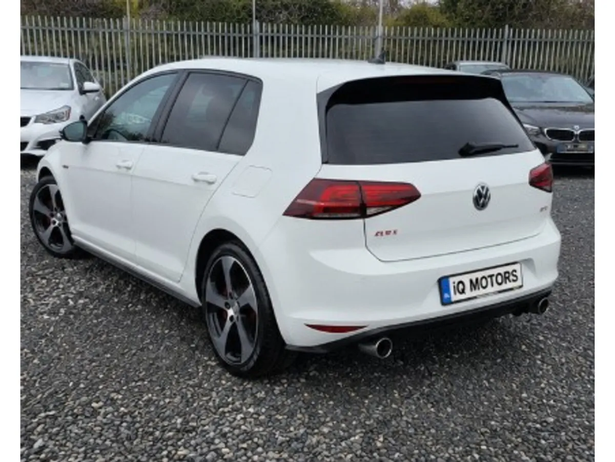 Volkswagen Golf GTI 2.0 AUTOMATIC LOW MILEAGE (J56 - Image 4