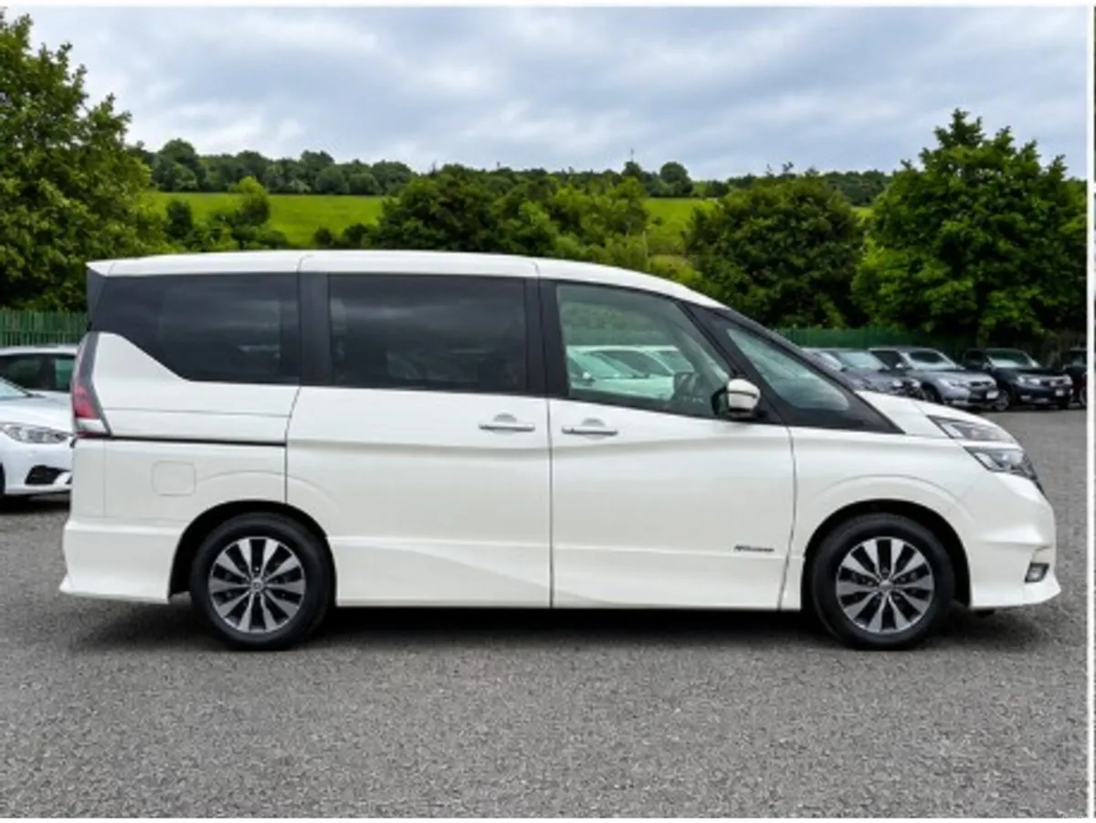 Nissan Serena 2.0 Petrol Hybrid Automatic Low mile - Image 3