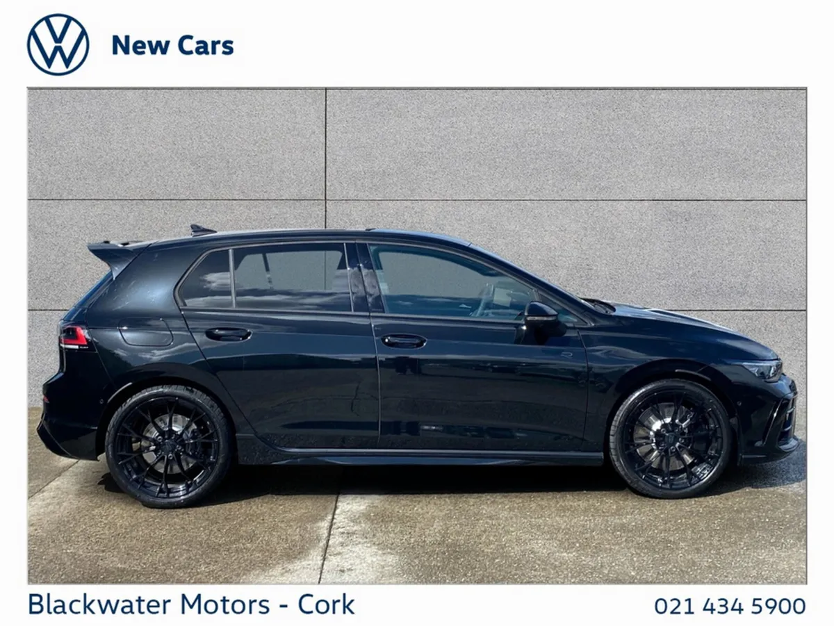 Volkswagen Golf Golf R 2.0 TSI 4MOTION 333BHP DSG - Image 6