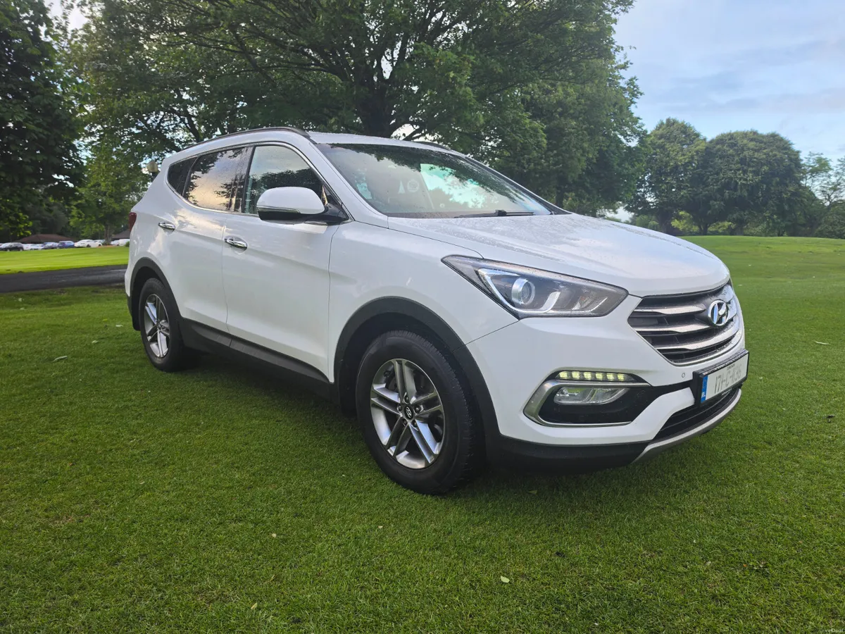 Hyundai Santa Fe 2.2  ( NCT and TAX ) !!! - Image 1