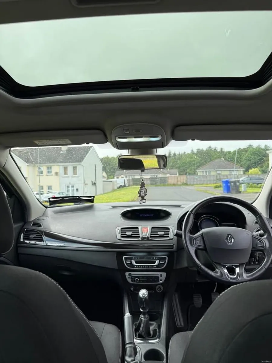 Renault Fluence 2016 - Image 2