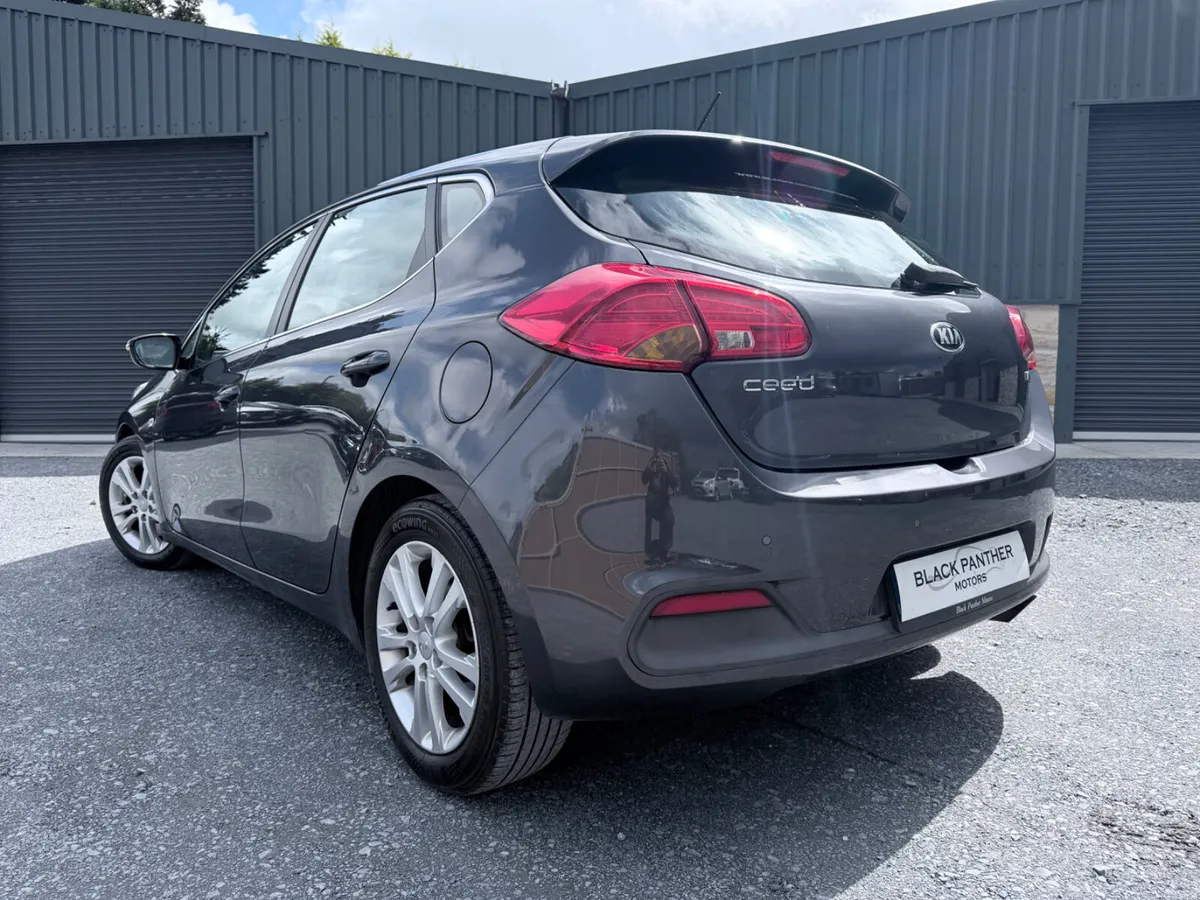 Kia Ceed 141’ TX 1.6 Petrol EcoDynamics Hatchback - Image 3