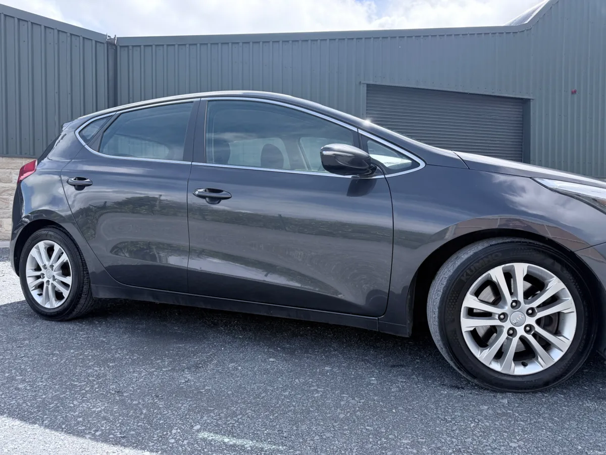 Kia Ceed 141’ TX 1.6 Petrol EcoDynamics Hatchback - Image 6