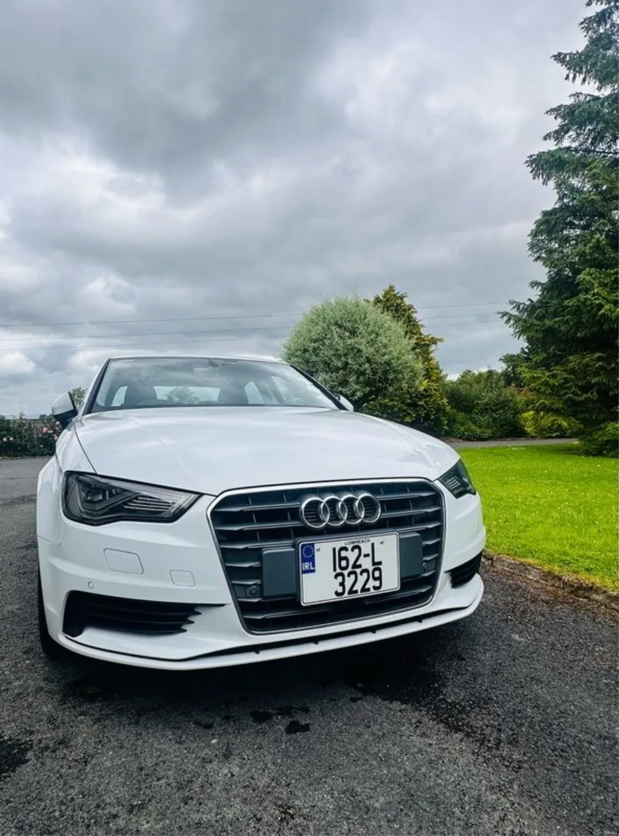 2016 Audi A3 Automatic low millage - Image 6