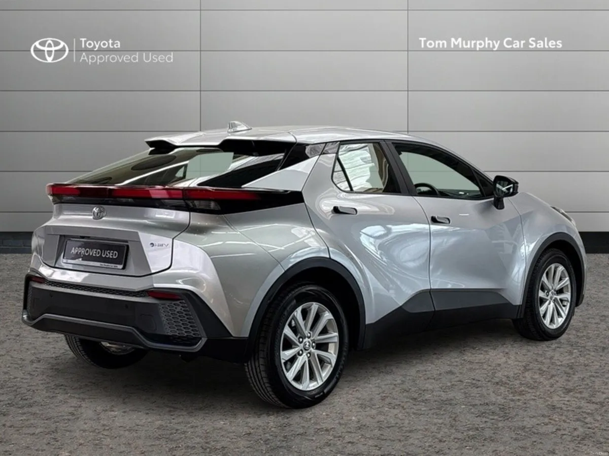 Toyota C-HR C-HR HYBRID LUNA - Image 2