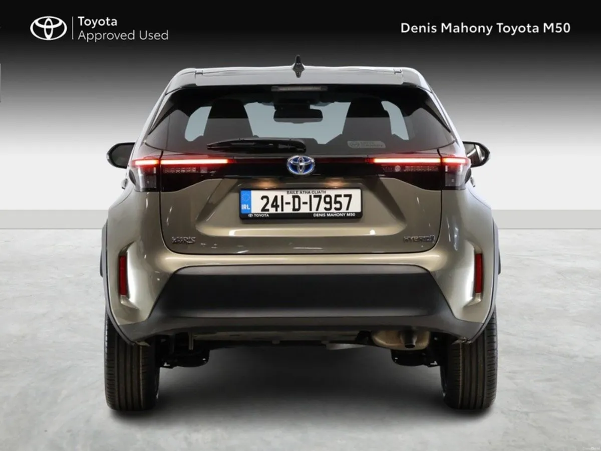 Toyota Yaris Cross Sol Hybrid - Image 4