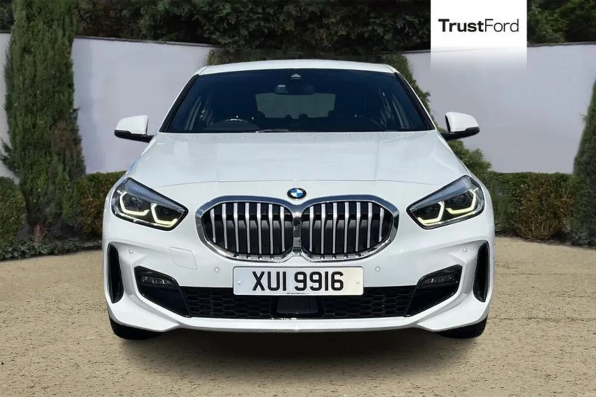 BMW 1-Series 118i M Sport 5dr Step Auto **FRONT & - Image 6
