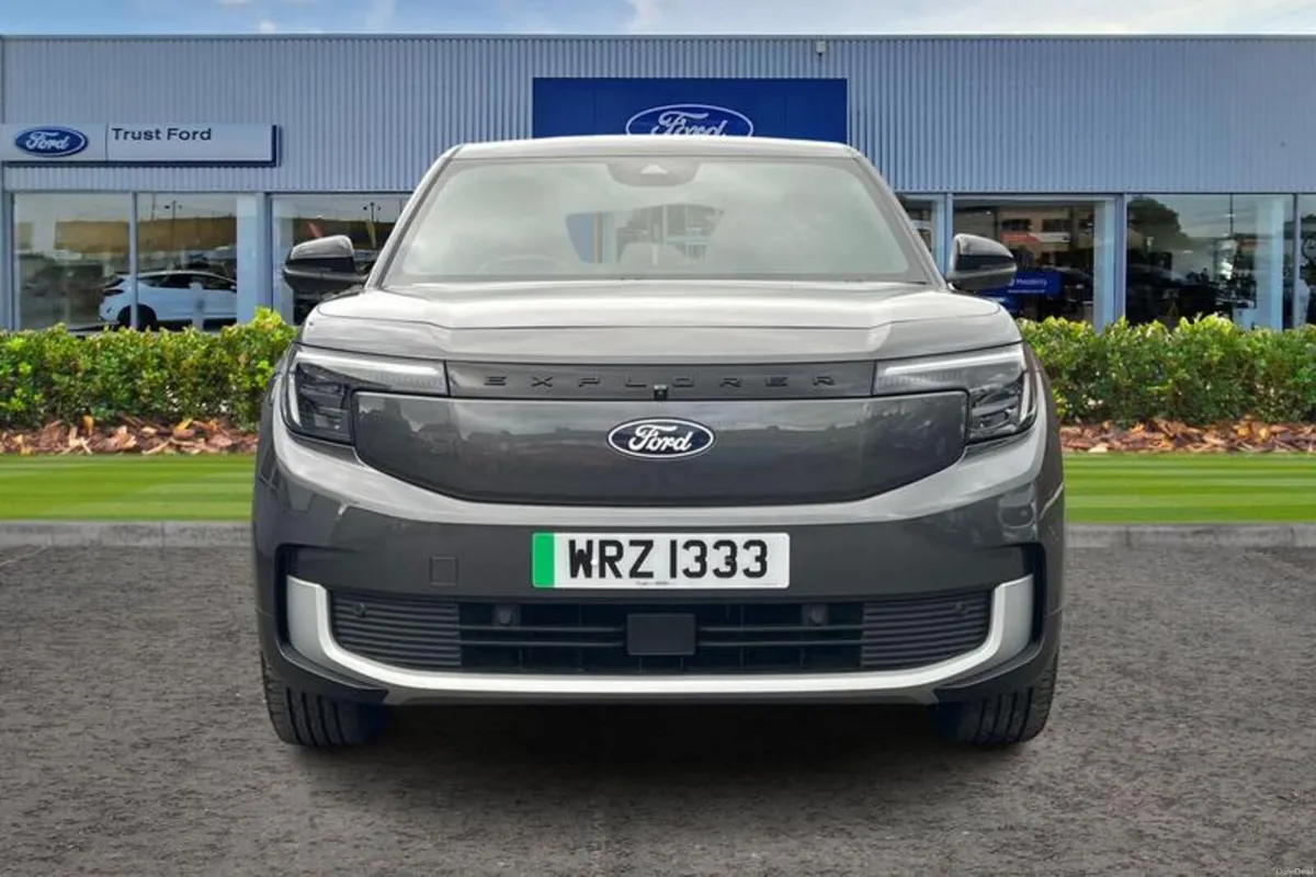Ford Explorer Extended Range 79kWh Premium SUV 5dr - Image 6