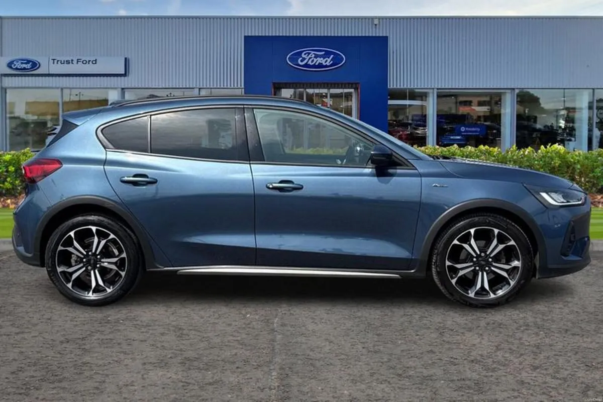 Ford Focus Active X - Image 3