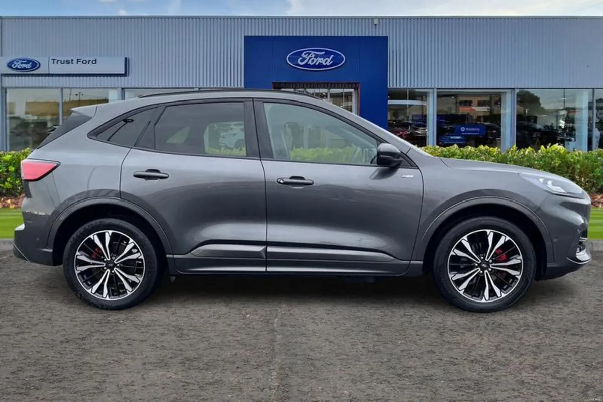 Ford Kuga ST-Line X Edition - Image 3