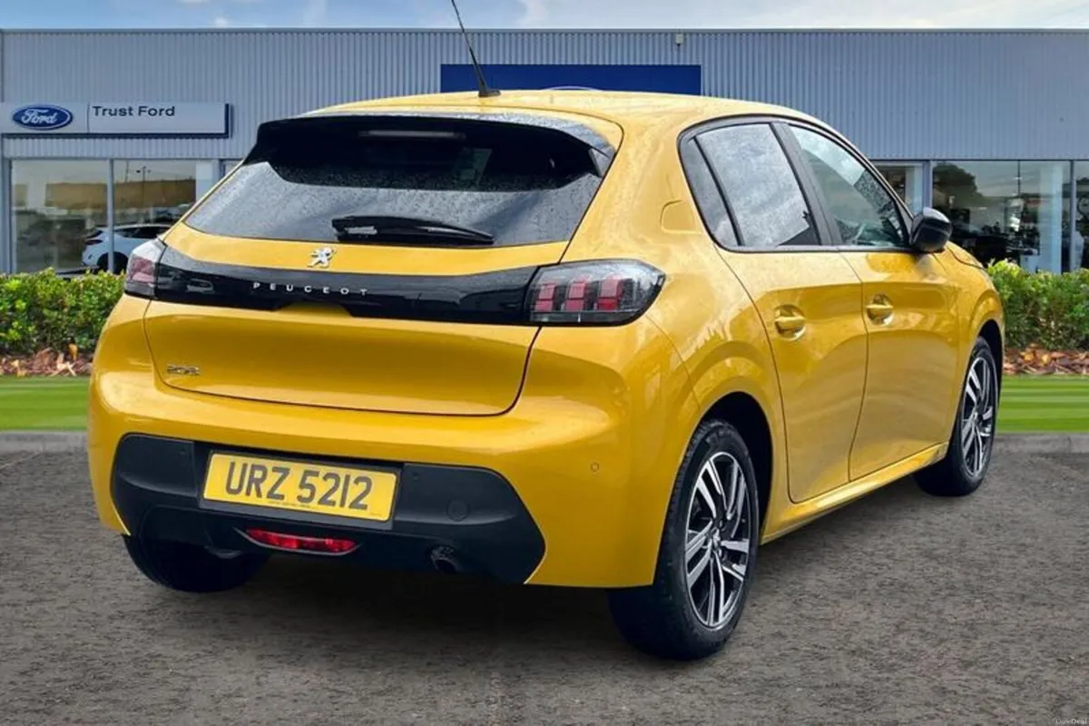 Peugeot 208 Active Premium + - Image 4