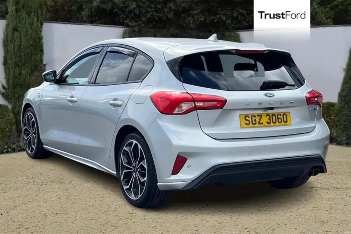 Ford Focus ST-Line X Edition - Image 2