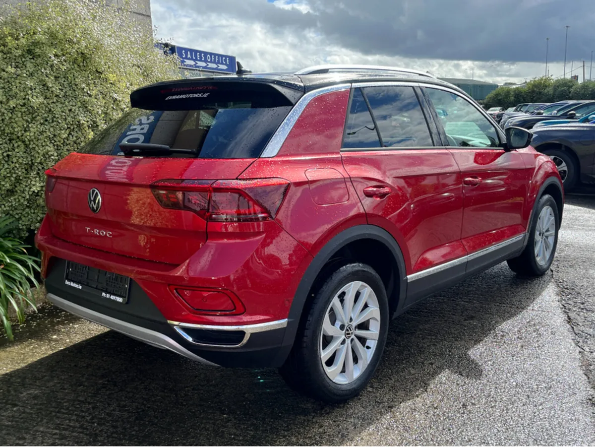 Volkswagen T-Roc STYLE AUTOMATIC 1.5 PETROL //VERY - Image 4