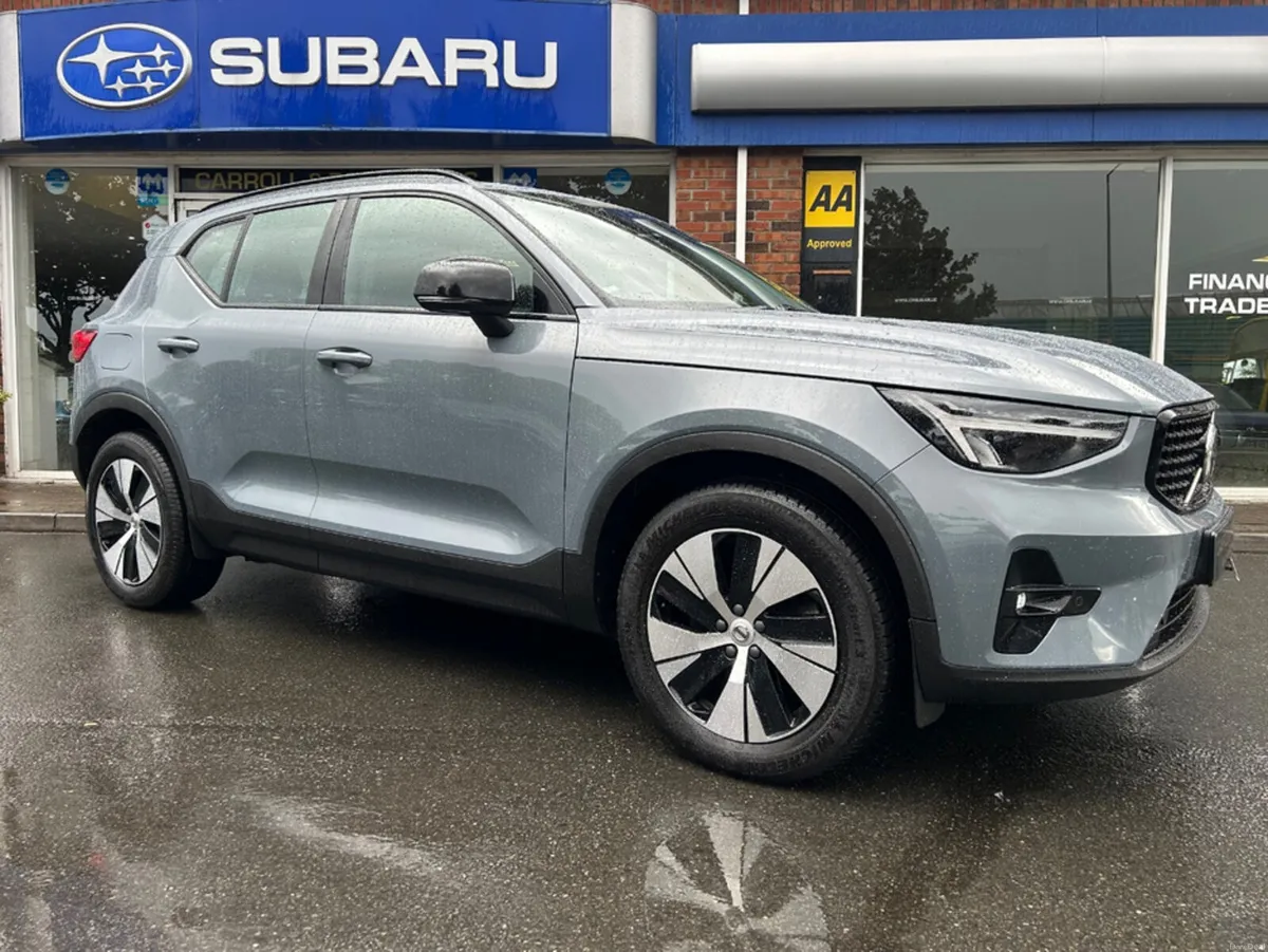 Volvo XC40 1.5 T4 PLUS Recharge PHEV - Stunning Va - Image 2