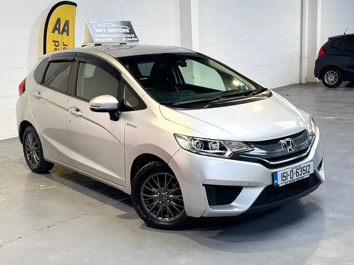 2015 Honda Fit 1.5 Hybrid Automatic,Leather spec - Image 3