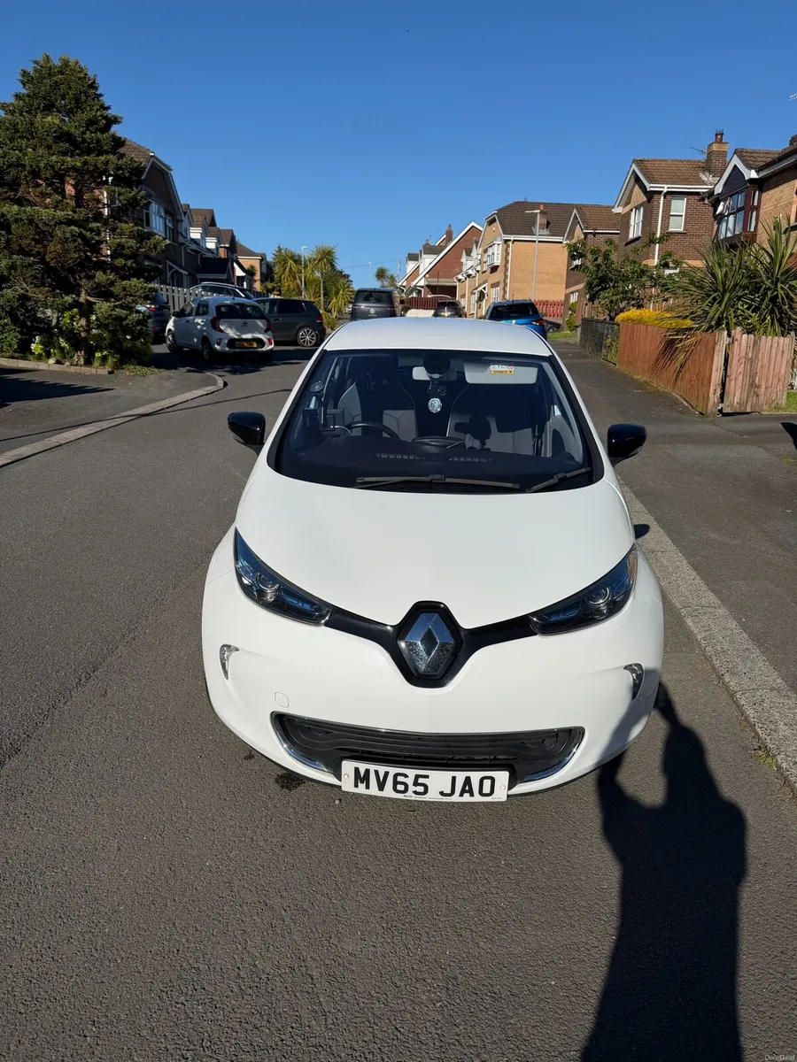 RENAULT ZOE DYNAMIQUE NAV AUTO 2016 22 kWh - Image 1