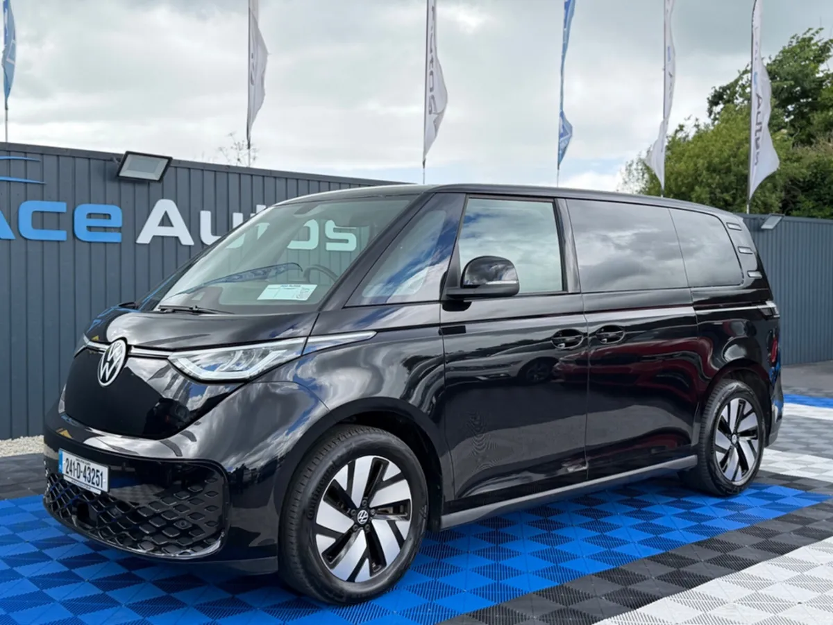 Volkswagen ID.Buzz LIFE - 204BHP - ELECTRIC - AUTO - Image 3