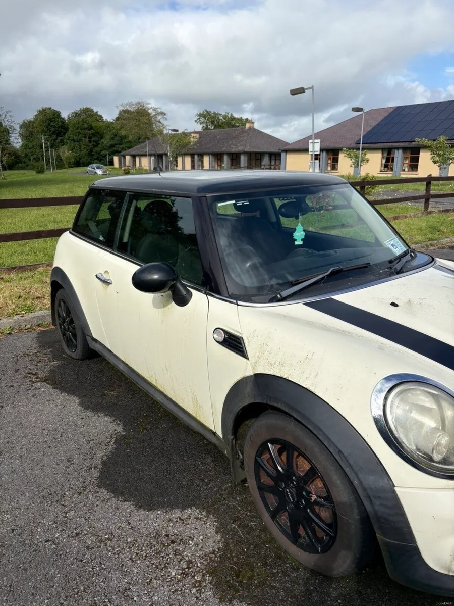 Mini Cooper - Image 2