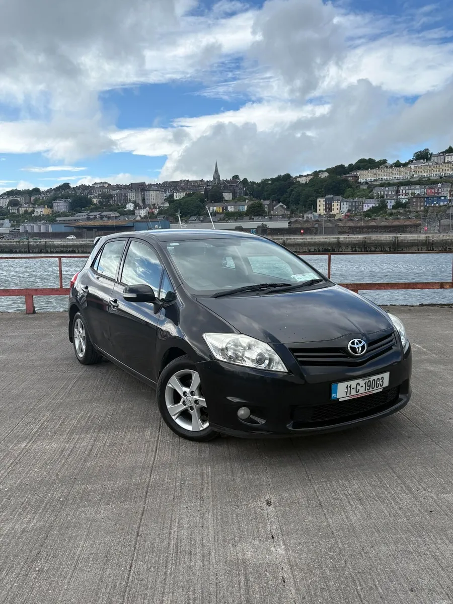 Toyota Auris 2011 TR  D-4-D - Image 1