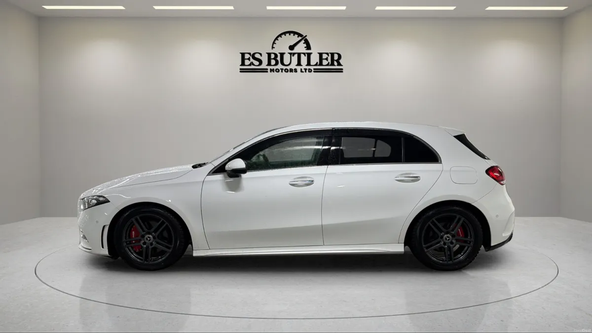 2019 Mercedes-Benz A200d AUTO / AMG PREMIUM PLUS - Image 2